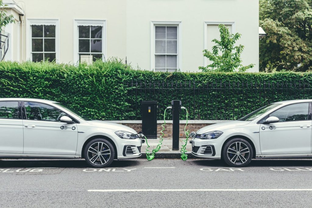 2 electric cars charging